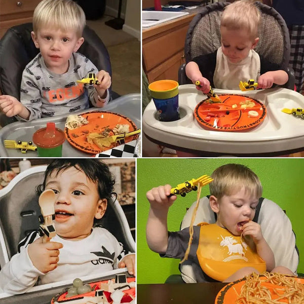 Esstisch für Kinder mit Bagger-Besteck, orangefarbene Teller, Kleinkinder beim Essen.