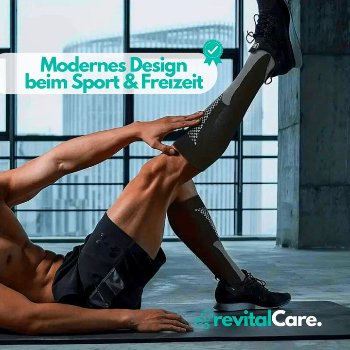 Mann mit Kompressionsstrümpfen beim Sport, modernes Design, Fitness, RevitalCare.