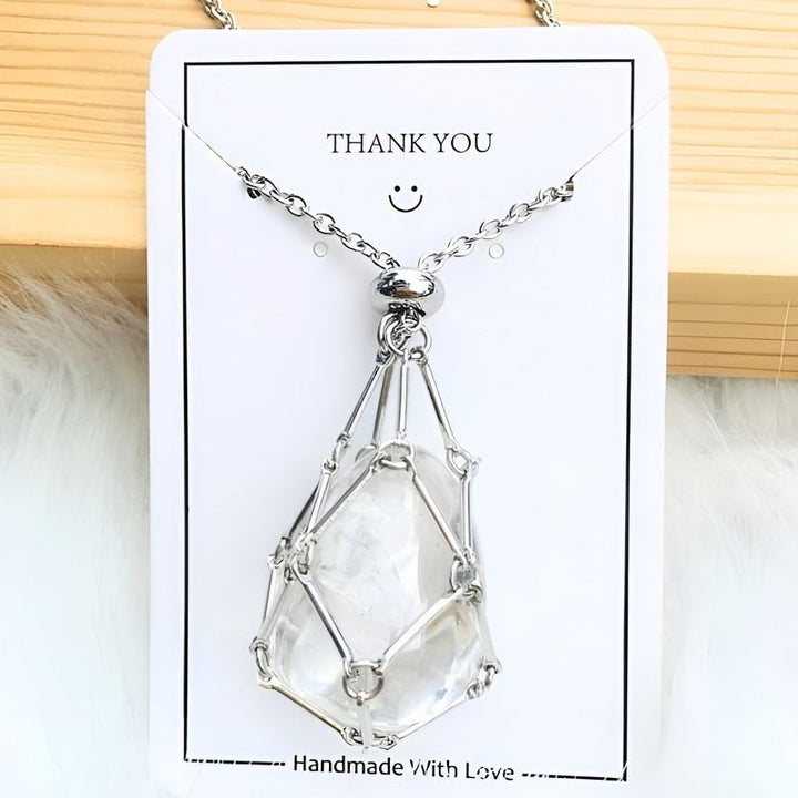 Klarer Kristallanhänger, handgefertigt, silberne Kette, Geschenkverpackung, Schmuck.