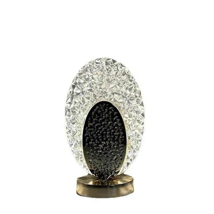 Kristallglas-Dekoration, oval, transparent, mit goldfarbenem Sockel, modernes Design.