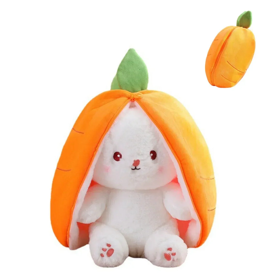 Kuscheltier Hase in Karottenkostüm, weiß und orange, Plüschspielzeug, Geschenkidee für Kinder.