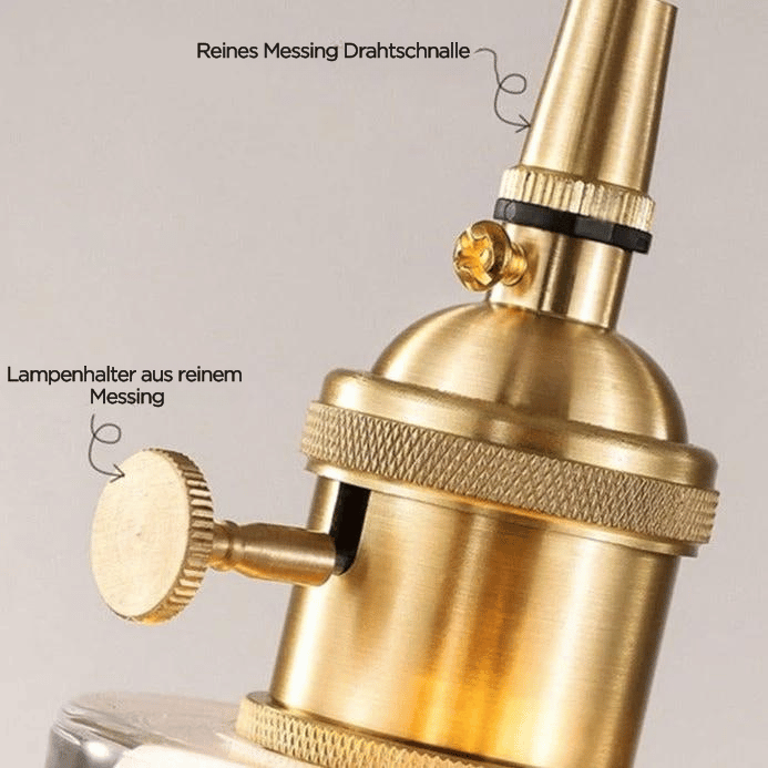 Messing Lampenfassung, E27, Vintage-Stil, goldfarben, ideal für DIY-Leuchten und Retro-Dekor.