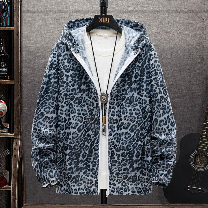 Leopardenmuster Windjacke mit Kapuze, blau-grau, Herrenmode, Freizeitjacke, Reißverschluss.