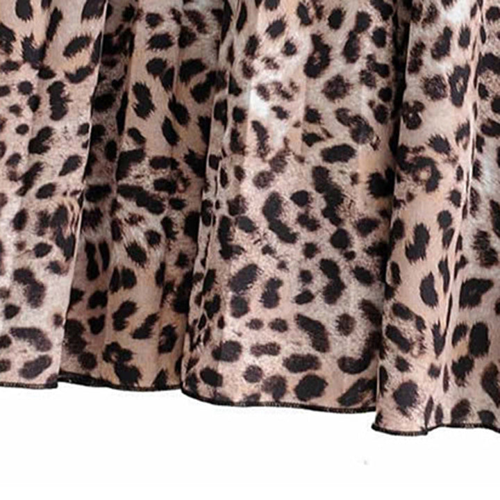 Leopardenmuster Stoff, braun-schwarz, Polyester, für Mode und Dekoration, Nahaufnahme.