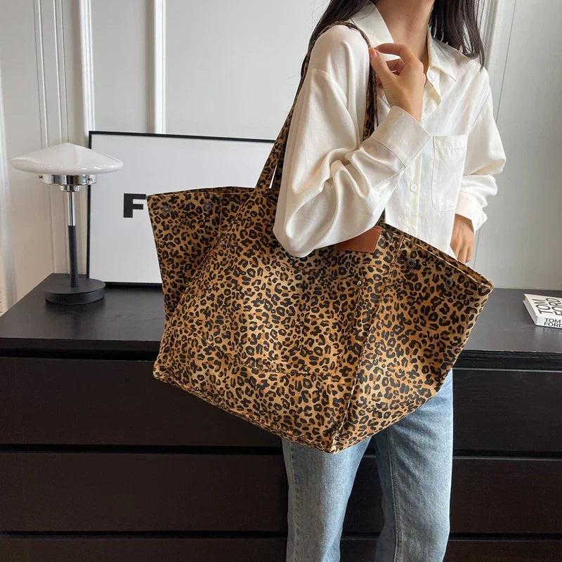 Damen Schultertasche Leopard Print, Oversized, Canvas, modisch, luxuriös, für Frauen.