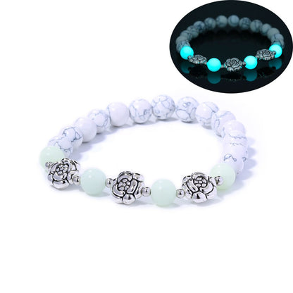 Weißes Howlith-Armband mit leuchtenden Schildkröten-Perlen, Damen-Schmuck, Geschenkidee.