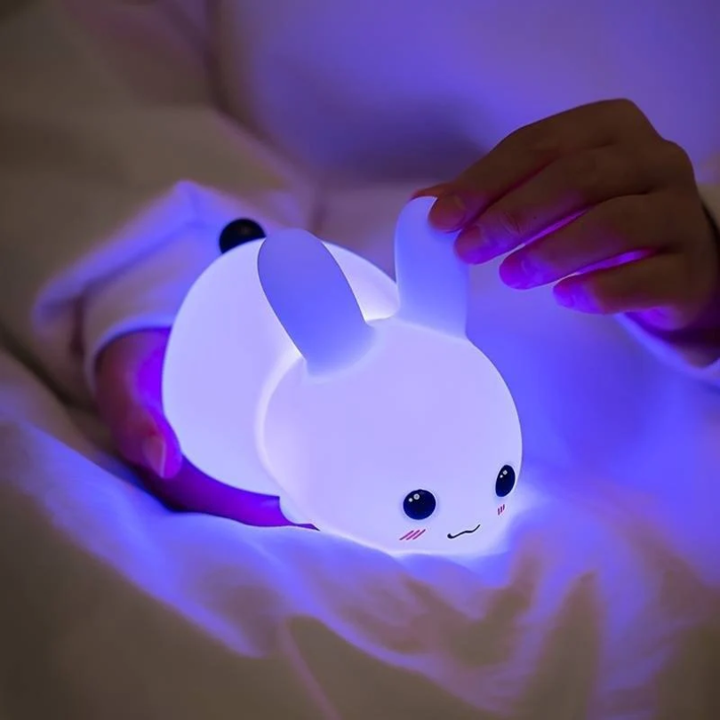 Leuchtendes Nachtlicht Hase, LED, Kinderzimmer, weiß, blaues Licht, süßes Design, tragbar