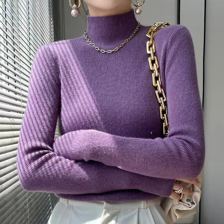 Lila Rollkragenpullover Damen, Strick, Kette, modisch, elegant, Herbstmode, langärmelig.