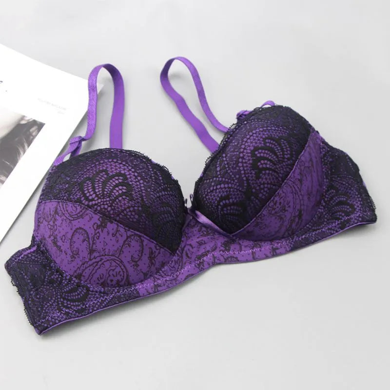 Lila Spitzen-BH, Damenunterwäsche, verstellbare Träger, elegant, sexy Dessous, Modeaccessoire