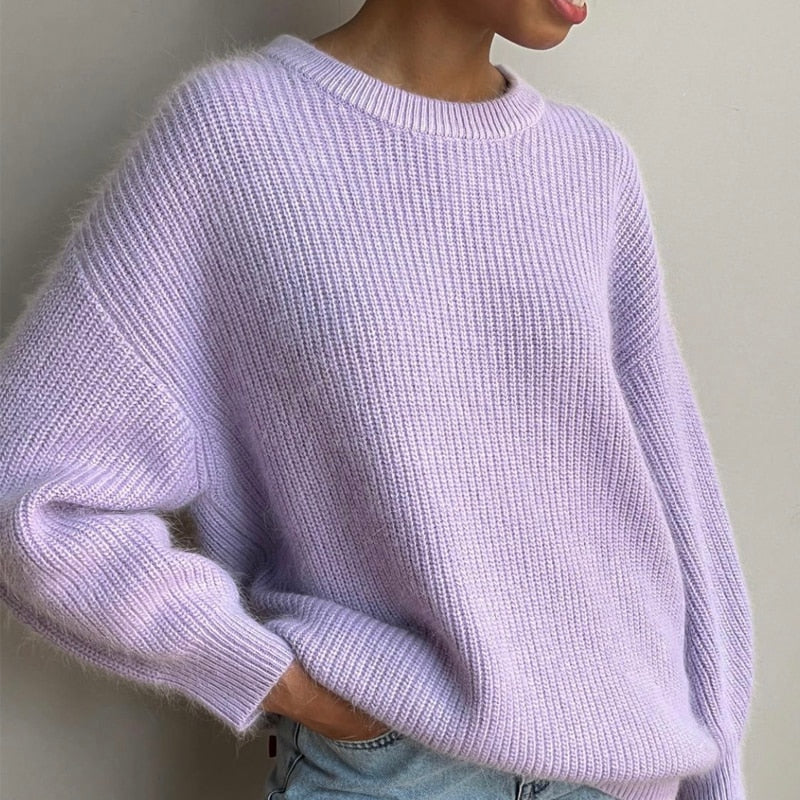 Lila Strickpullover Damen, weiches Material, lässiger Stil, modische Damenbekleidung.