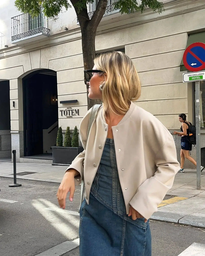 Lehká dámská bomber bunda na podzim – Pohodlný šik s stojáčkem