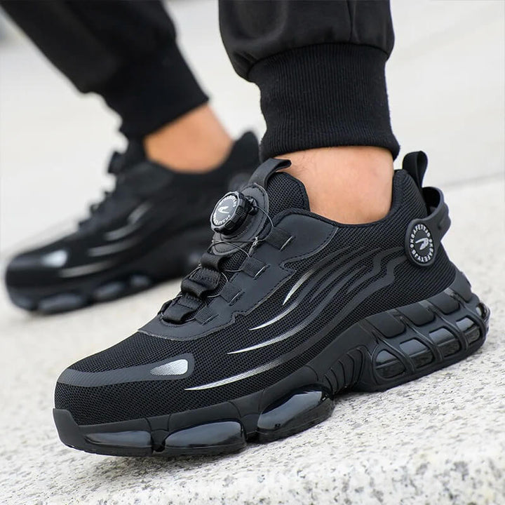 Schwarze Herren-Sneaker, atmungsaktiv, sportlich, mit dicker Sohle, ideal für Laufen und Fitness.