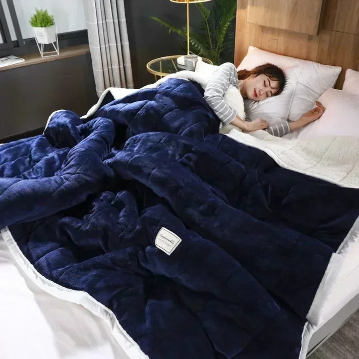 Teplá flanelová korálová fleece deka na podzim a zimu – CosyBlanket