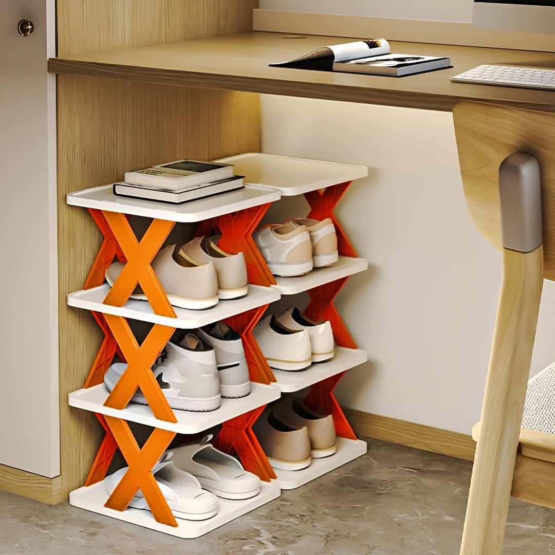 Moderner Schuhregal-Organizer, mehrschichtig, orange-weiß, platzsparend, für Zuhause.