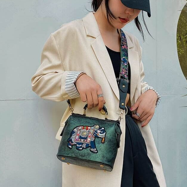 Vyšívaná mandalová taška přes rameno – Lehký, všestranně použitelný boho design