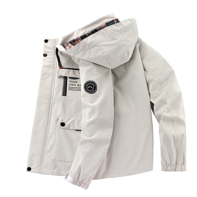 Wasserdichte Titanjacke, hellgrau, mit Kapuze und Taschen, Outdoor-Bekleidung für Herren.