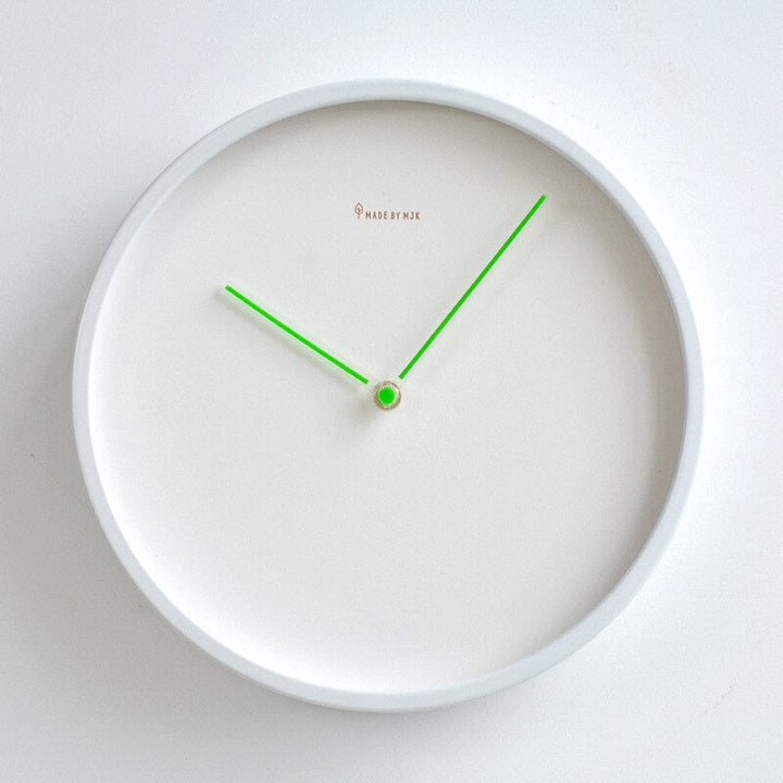 Minimalistická skandinávská nástěnná hodina - Skara
