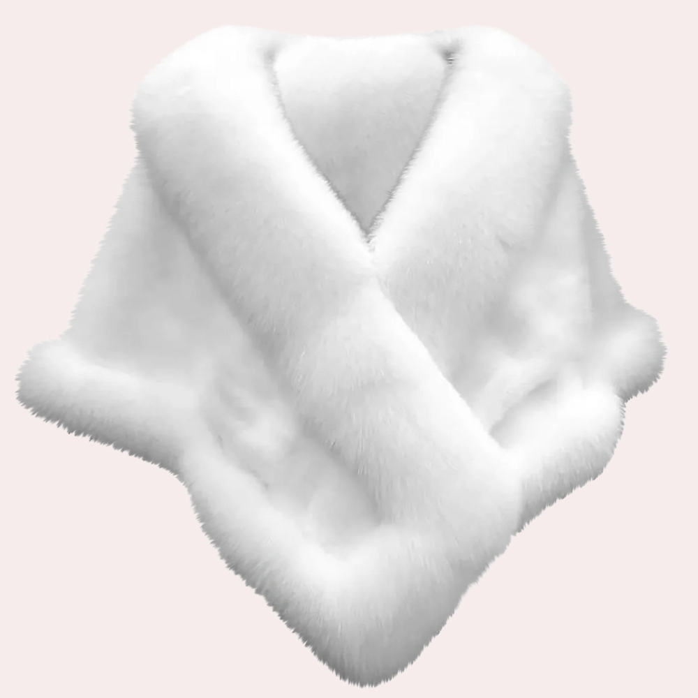 Weißer Kunstpelzkragen, elegant, weich, modisches Accessoire, Wintermode, Damenbekleidung.