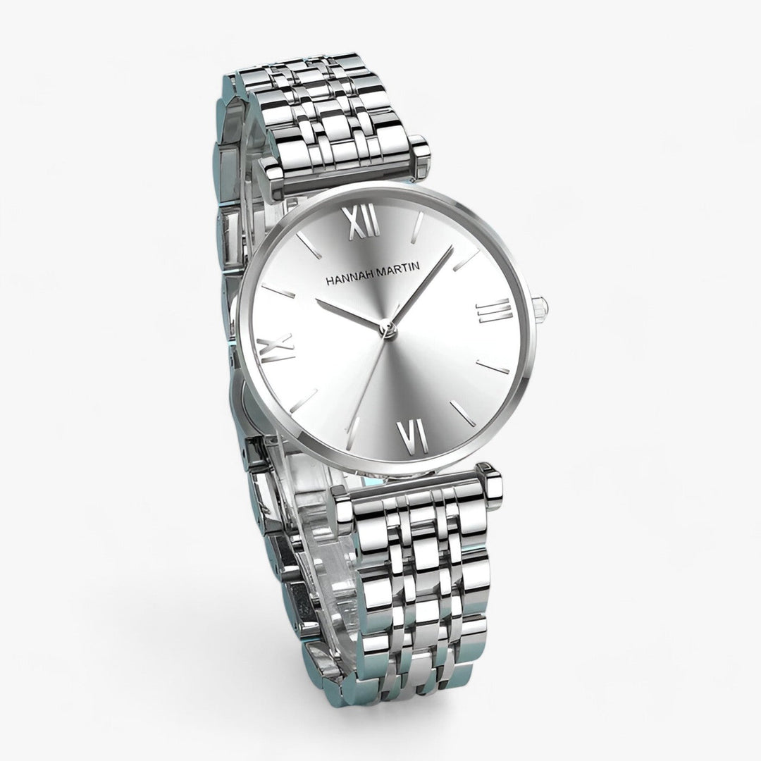 Silberne Herrenarmbanduhr mit römischen Ziffern, Edelstahlarmband, elegantes Design.