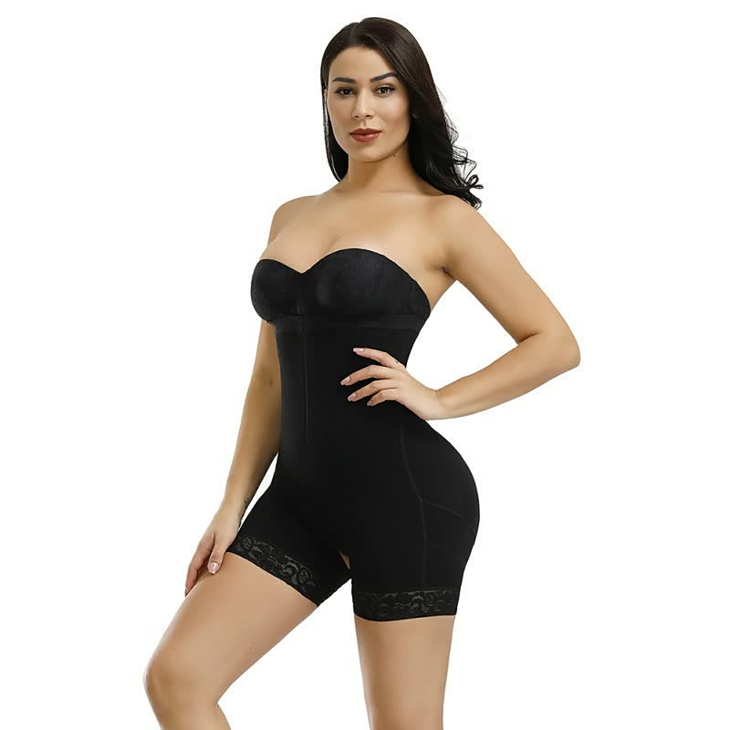 Schwarzer trägerloser Shapewear-Body für Damen, nahtlos, figurformend, elegant.