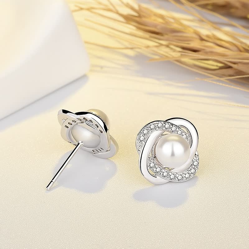 Silberne Ohrringe mit Perlen und Zirkonia, eleganter Schmuck, Damenaccessoire, Geschenkidee.