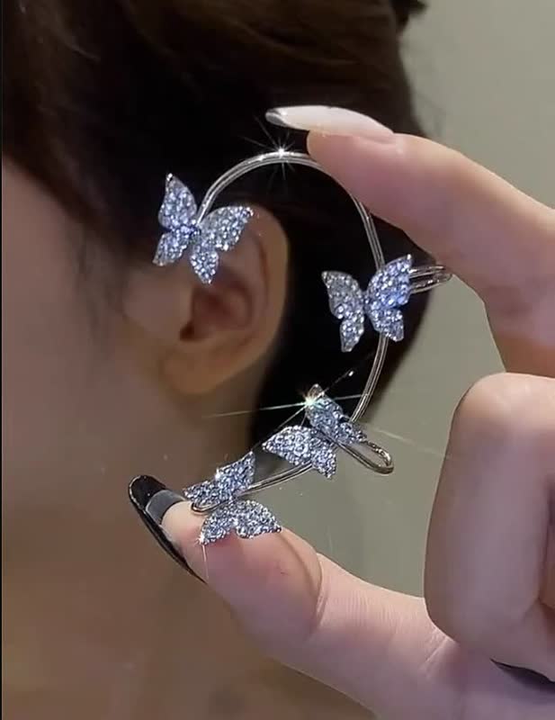 Ohrring mit Schmetterlingsdesign, Silber, Strass, funkelnd, modisch, Damenaccessoire.