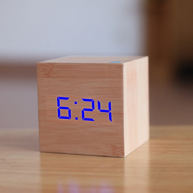 Digitální LED budík – CubeGlow