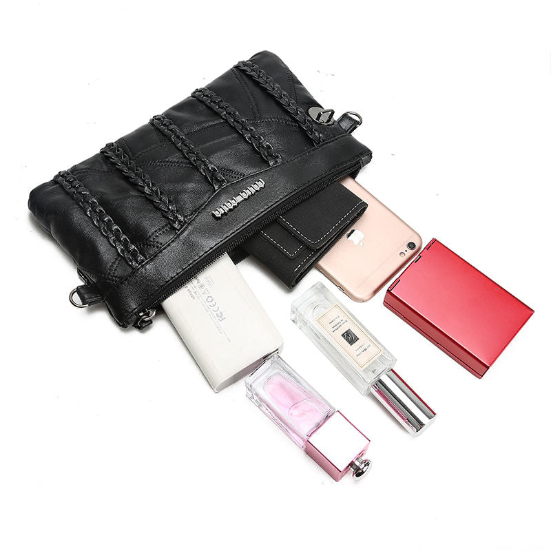 Dámská crossbody kabelka z PU kůže s prostorným vnitřkem.