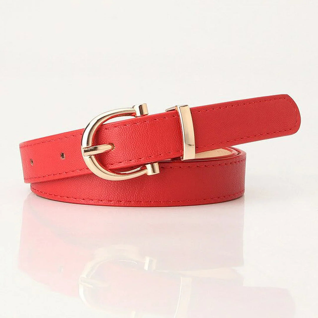 Roter Ledergürtel mit goldener Schnalle, modisches Accessoire, Damenmode.