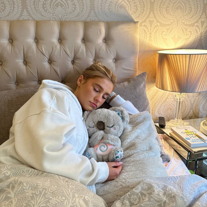 Klidné měkké zvířátko s dýcháním a zvuky spánku – Snoozie