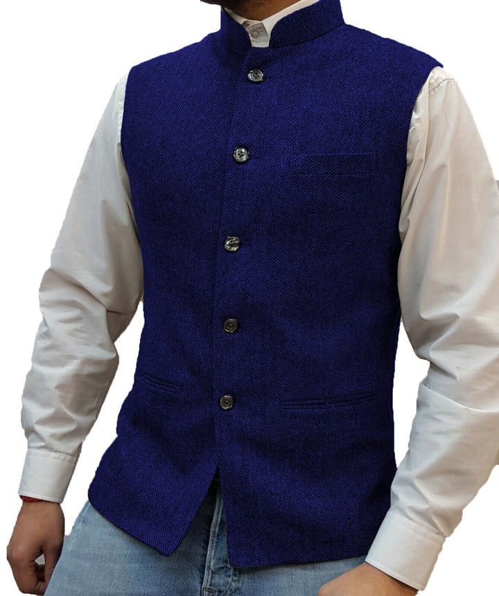 Herrenweste royalblau, Stehkragen, Knopfleiste, elegantes Design, Freizeitmode.