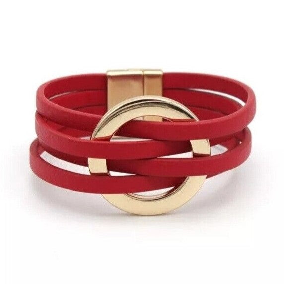 Rotes Lederarmband mit goldener Schnalle, modisches Accessoire, Damen Schmuck.