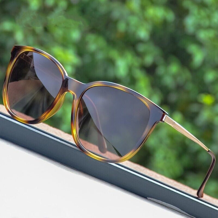 Sonnenbrille Damen, braun, Kunststoff, UV-Schutz, modisch, rechteckig, stilvoll, Outdoor.