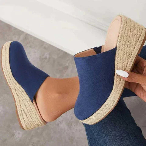 Retro Chic klínové sandály - Vera