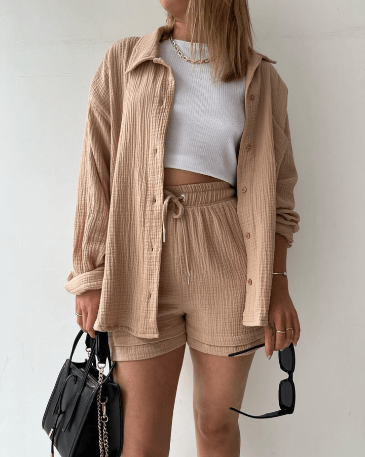 Dvoudílný dámský letní outfit s košilí a kalhotami – Mila