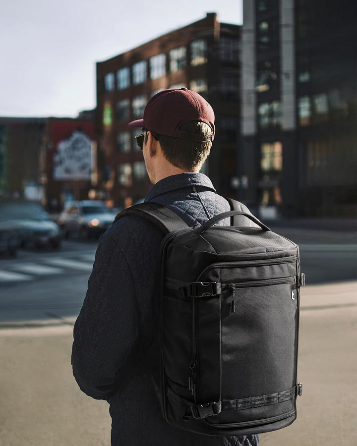 38 l TSA-kompatibilní příruční cestovní batoh s přihrádkou na notebook