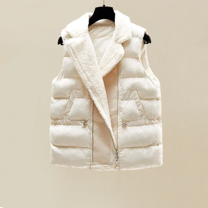 Weiße Damenweste mit Reißverschluss, Steppdesign, warmes Futter, modisch, Winterbekleidung.
