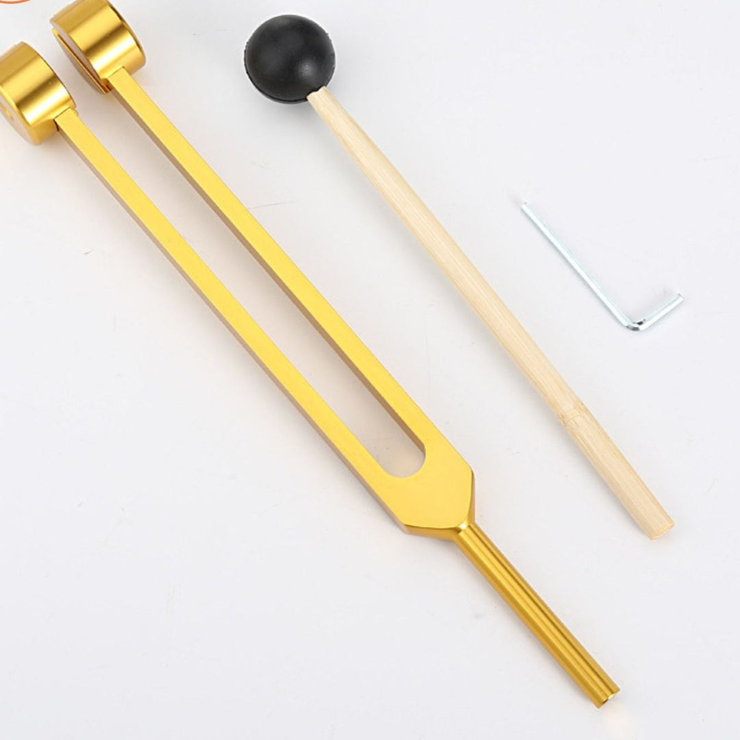 Goldene Stimmgabel-Set mit rundem Kopf, Holzgriff und Inbusschlüssel, 21,5 cm, Heilung.