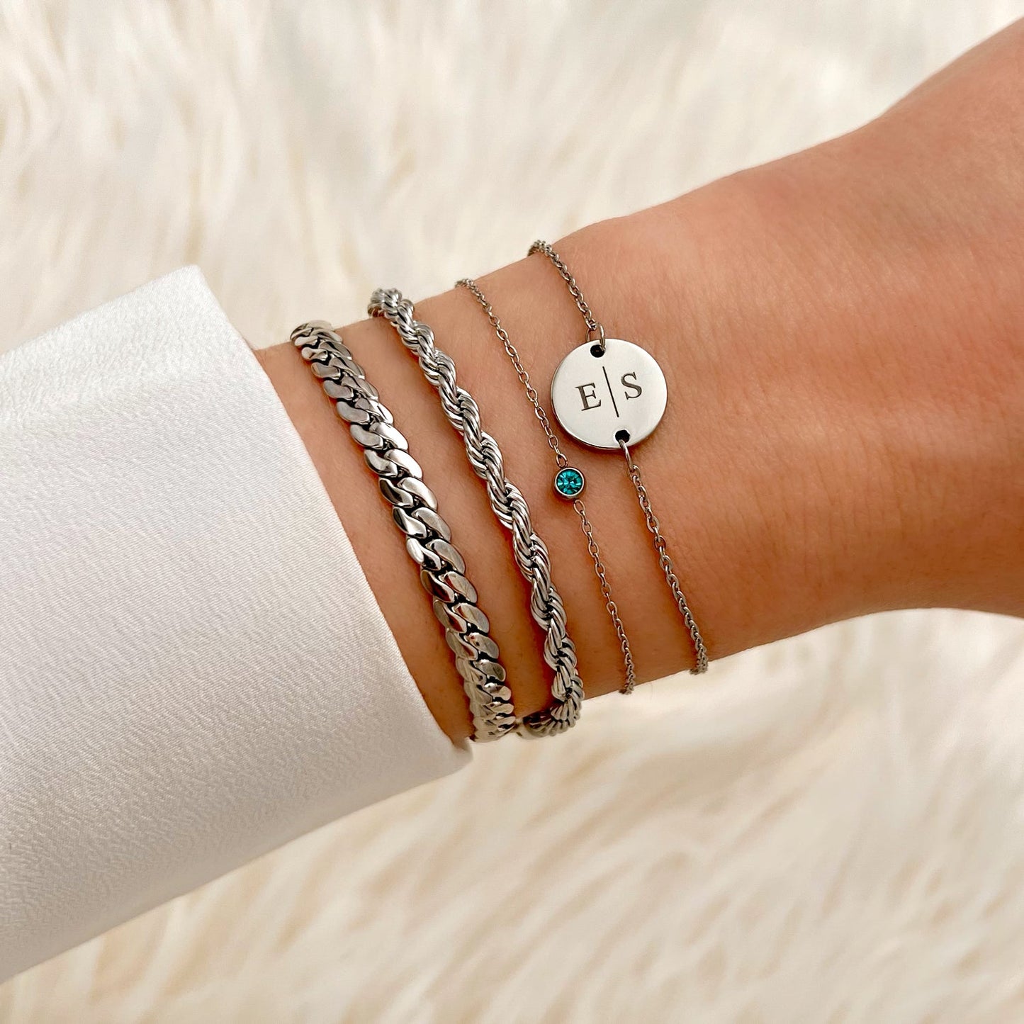 Silberne Armbänder-Set mit Geburtsstein, personalisiert, modisch, Damenarmband, Schmuck.